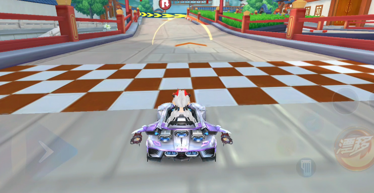 qq飞车月光女神和雷诺哪个好